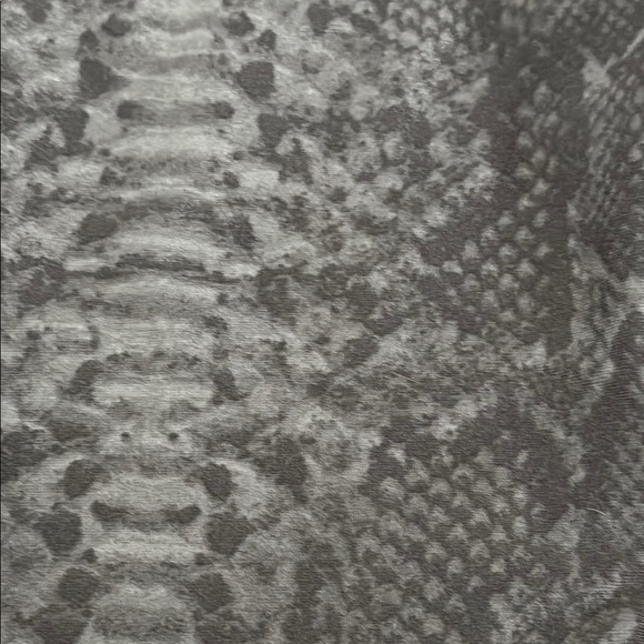 Koral Gray Patterned Leggings - Picture 11 of 12